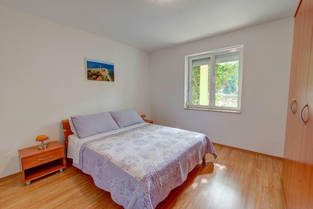 Apartments Savar - Ilo Brbinj Екстер'єр фото
