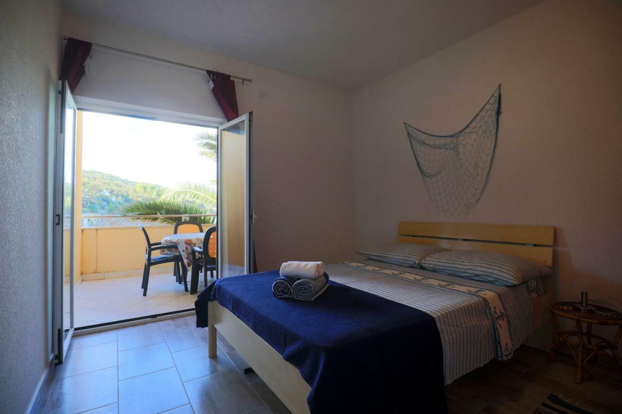 Apartments Savar - Ilo Brbinj Екстер'єр фото